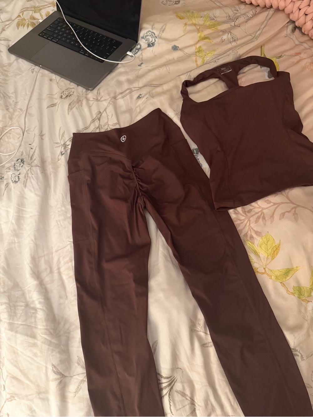 Kith Chocolate Brown High-Waist Scrunch Leggings with Matching Crop Tank